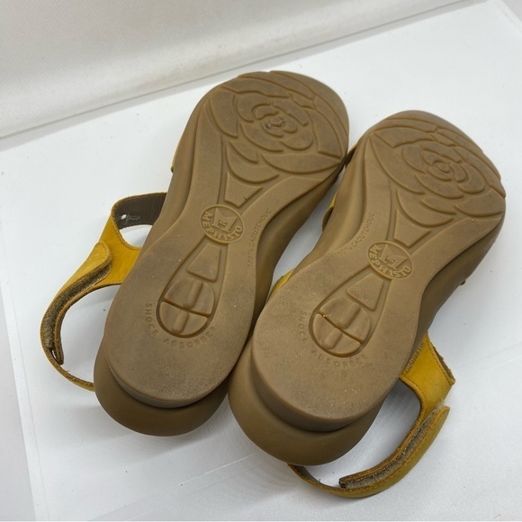Mephisto Phiby Perf Strappy Slingback Sandal Sz 39 Yellow Leather - Picture 5 of 5